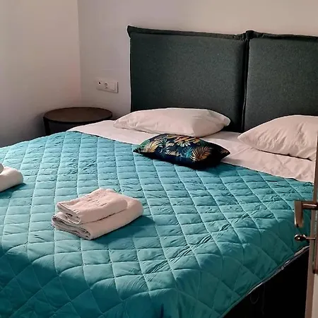 Rhodes Comfort Luxury